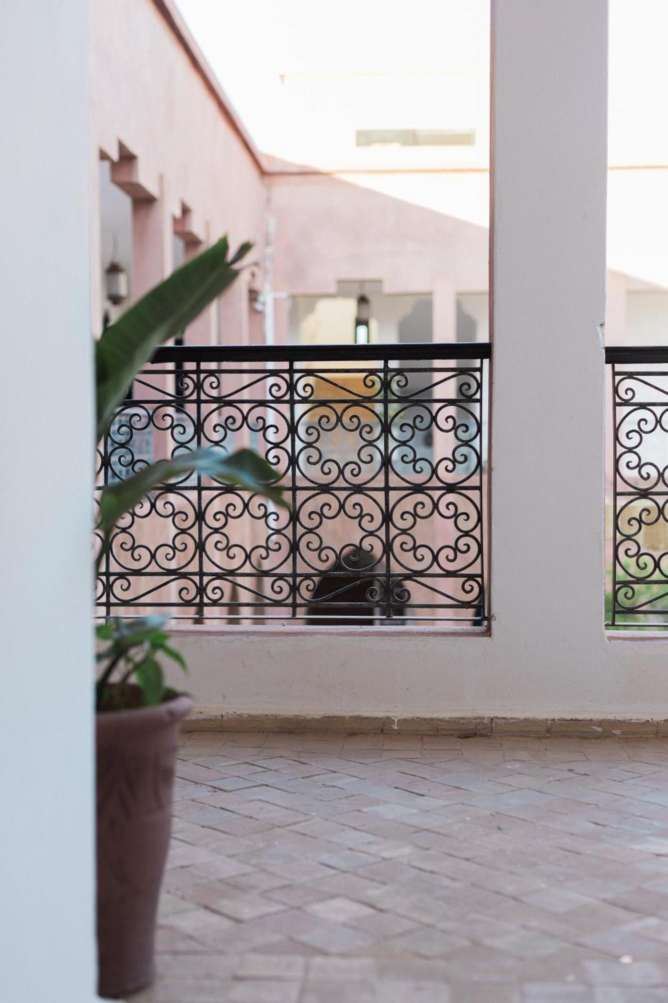 Kasbah Caracalla Aït Zat Esterno foto