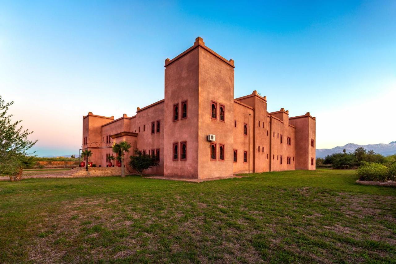 Kasbah Caracalla Aït Zat Esterno foto