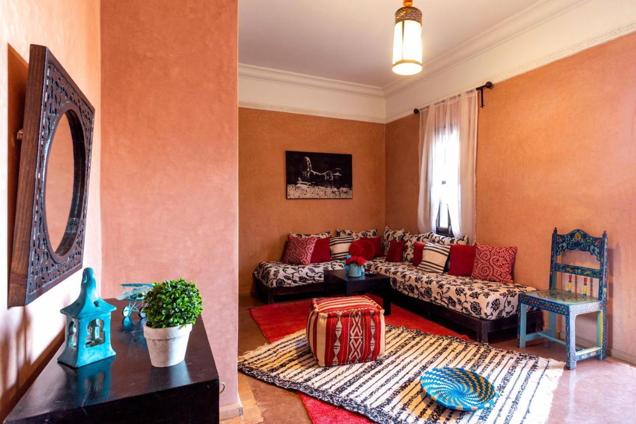 Kasbah Caracalla Aït Zat Esterno foto