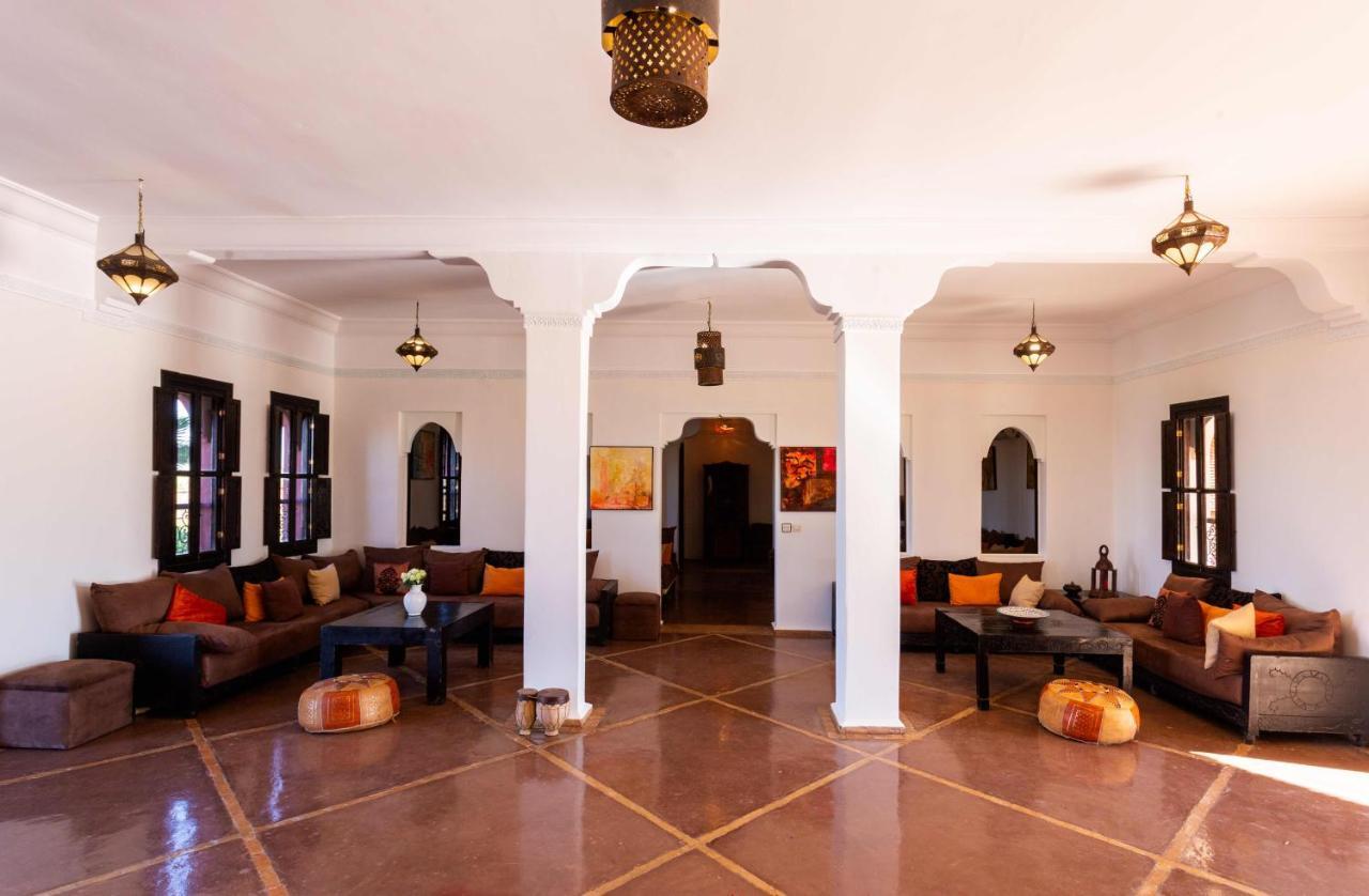 Kasbah Caracalla Aït Zat Esterno foto