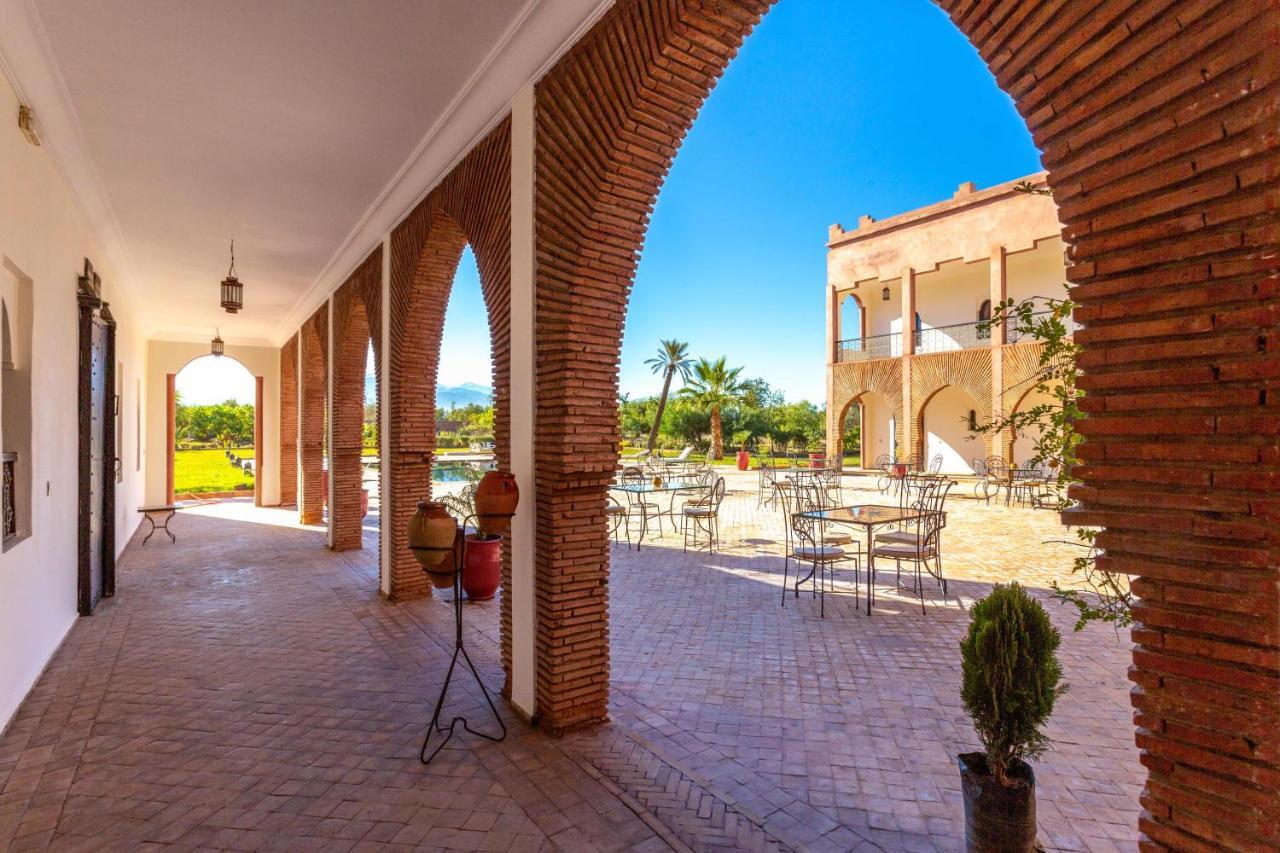 Kasbah Caracalla Aït Zat Esterno foto